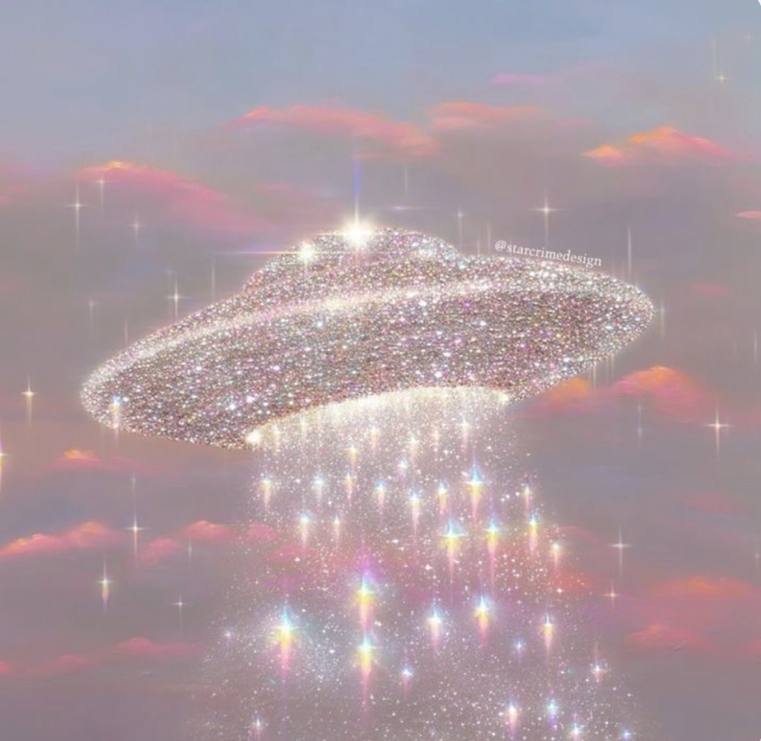 tenshicos's tweet photo. 私、宇宙で死にたいのだが、宇宙で死ぬと真空なので即死するも、血液や体液が沸騰して蒸発してミイラっぽくなるが、細菌や微生物がいないので腐敗分解されず、宇宙のゴミとして漂える可能性があるらしい。葬式が開催されるのも死体焼かれて骨を墓に埋められるのも嫌なので、宇宙のゴミになって漂いたい https://t.co/0FCVS0x9PK