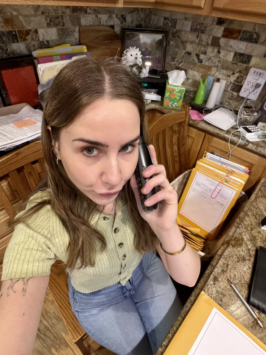 adamlevinefan42's tweet image. this is my #officecore #taxseason #iammanillafoldingunderthepressure