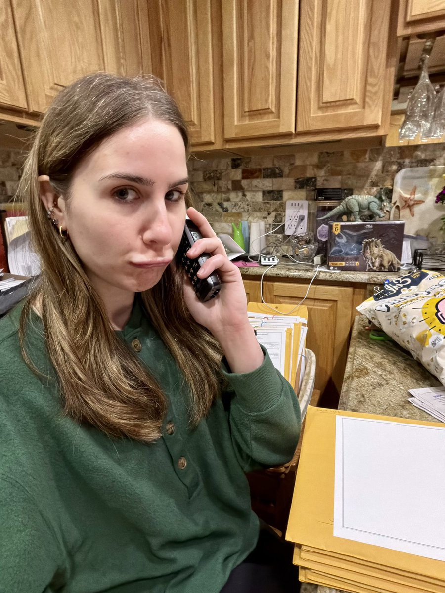 adamlevinefan42's tweet image. this is my #officecore #taxseason #iammanillafoldingunderthepressure