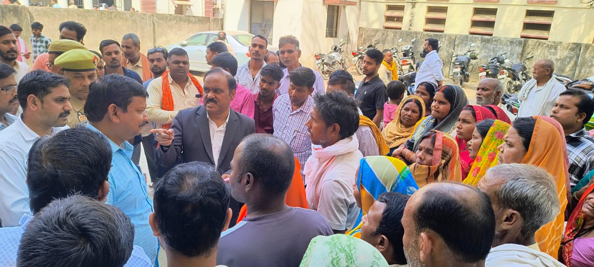 🚨 बलिया: राष्ट्रीय लोक अदालत में महा-राहत! ⚖️
​एक ही दिन में 56,592 मुकदमों का सफल निस्तारण। सालों से कोर्ट-कचहरी के चक्कर काट रहे हजारों लोगों को मिला त्वरित न्याय।
​💰 ₹21.40 करोड़ से अधिक का हुआ समझौता।
⚡ सबसे ज्यादा मामले बिजली और राजस्व विभाग के सुलझाए गए।
​#Ballia