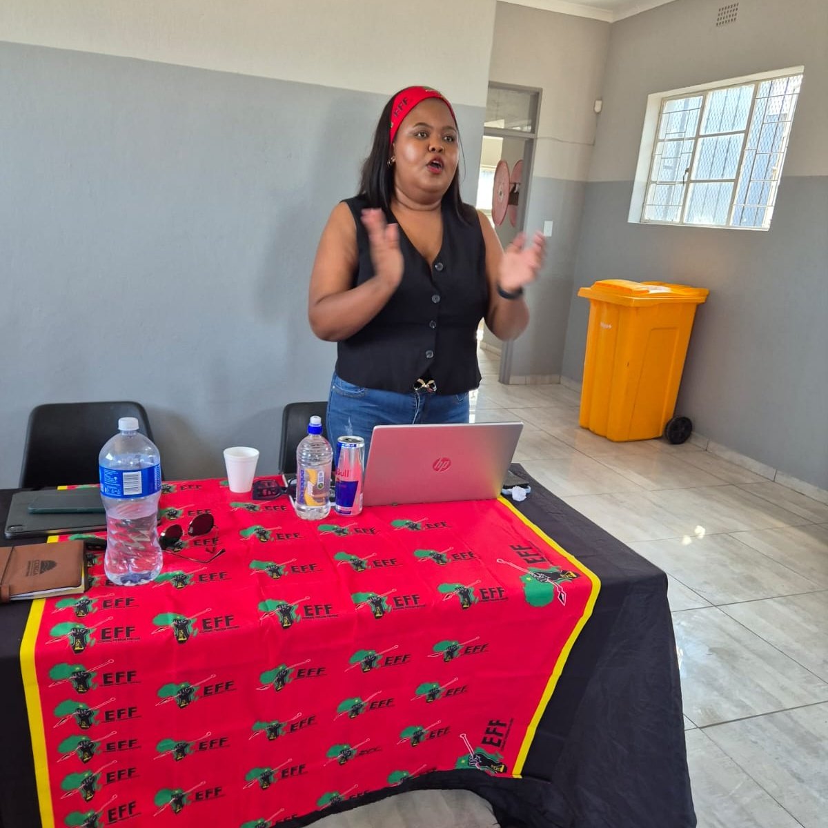 EFFEASTERNCAPE_'s tweet photo. ♦️In Pictures♦️
CCT Member, Commissar @YolaLuzipo Madikizela, together with PCT deployee, fighter Sibongile Aloni presided over a successful SRCT Induction of Dr Beyers Naude/Blue Crane subregion at Cookhouse.
#EFFAtWork https://t.co/XsJkoFYExg