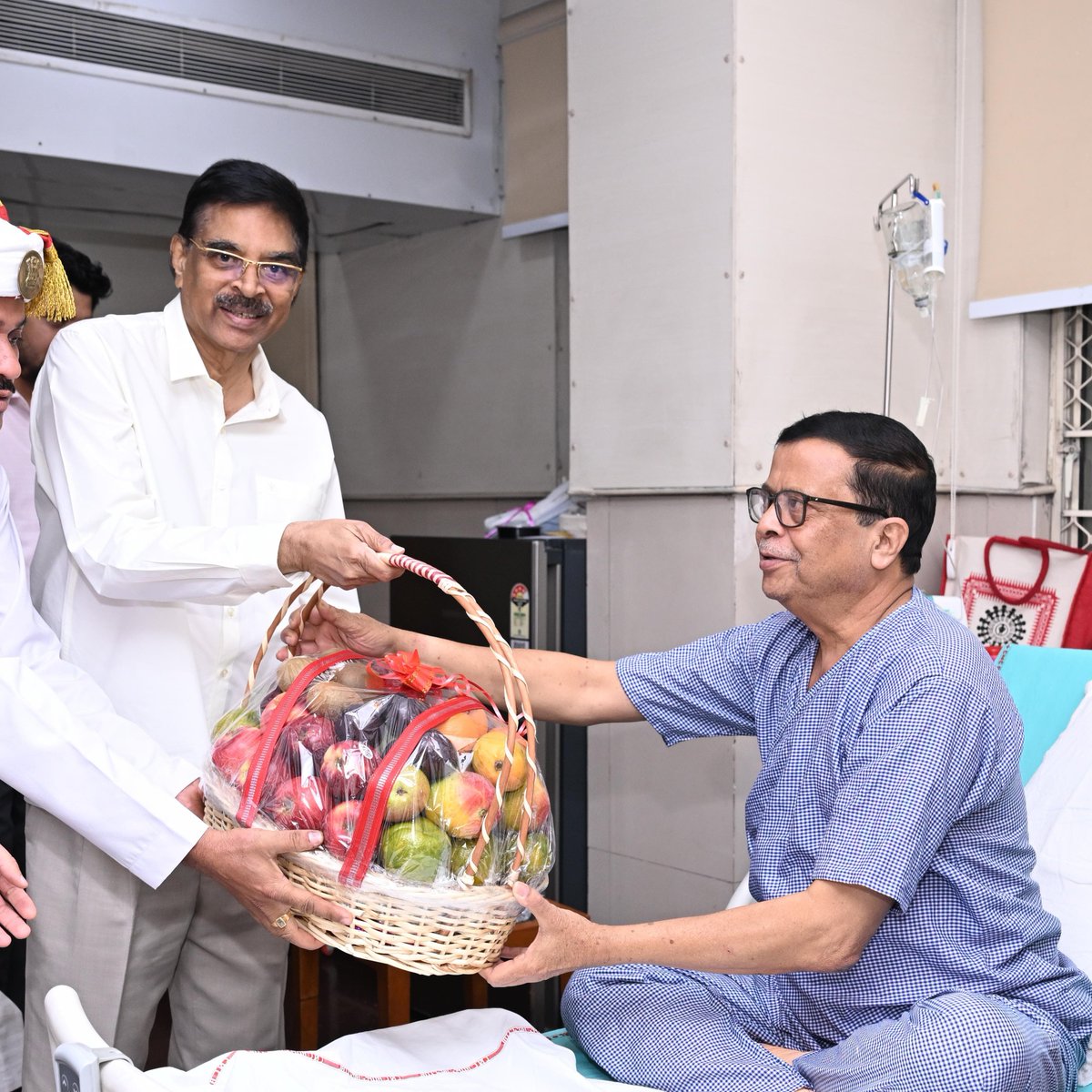 Dr. Hari Babu Kambhampati tweet media