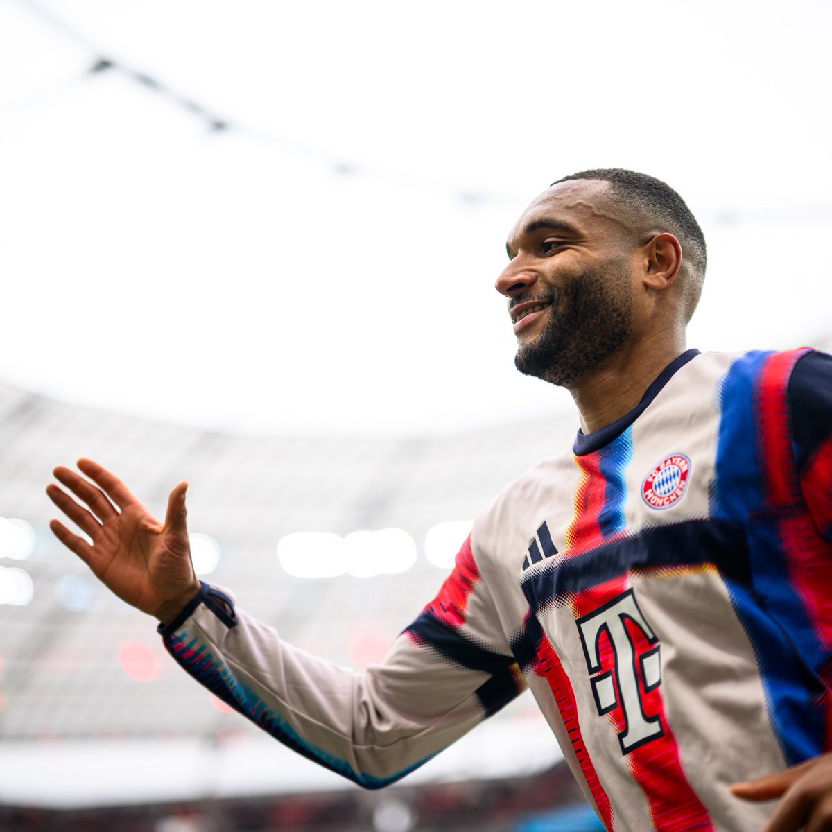 Bayer 04 Leverkusen tweet media