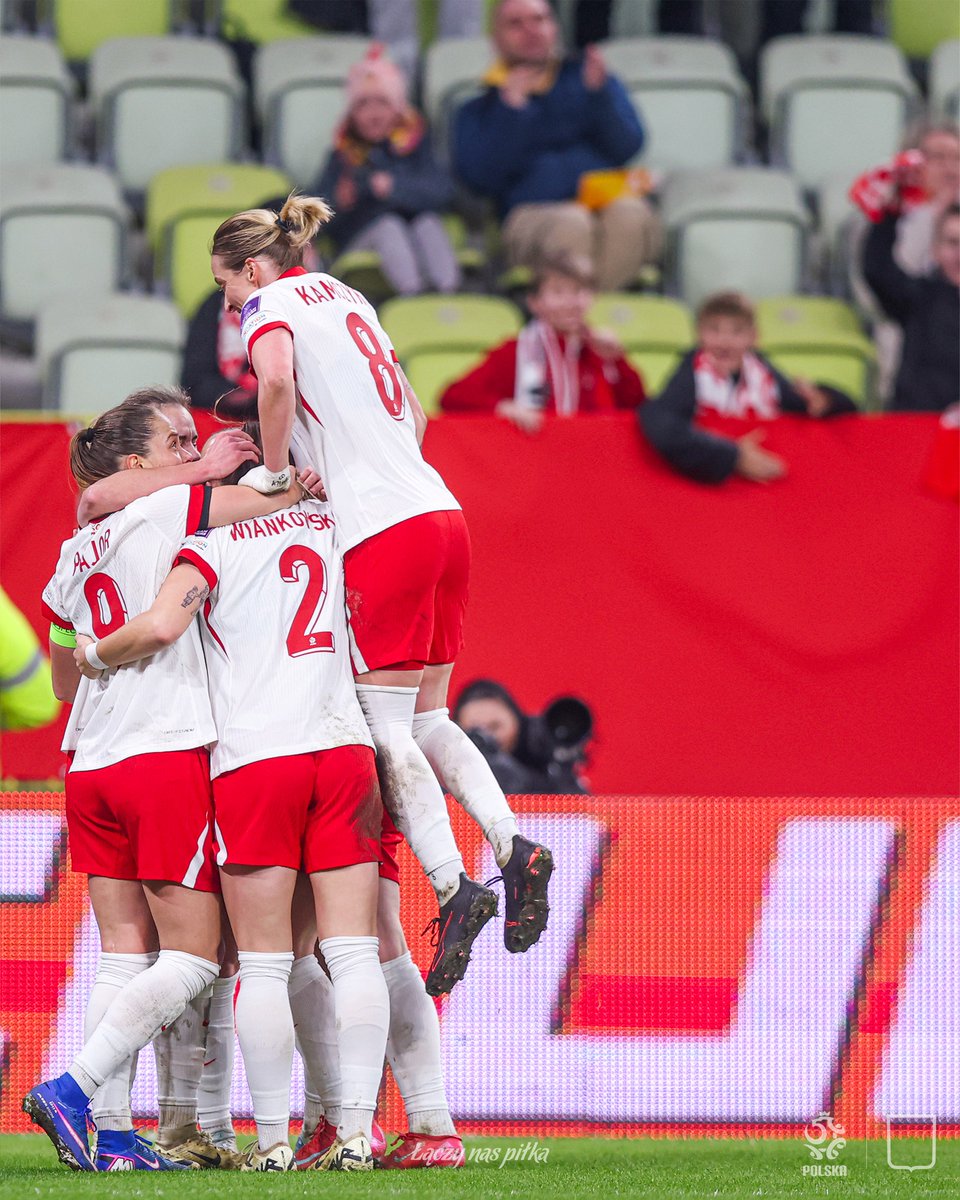 Łączy nas piłka tweet media