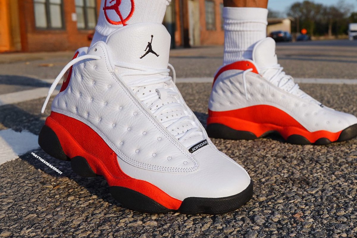 JustFreshKicks tweet media