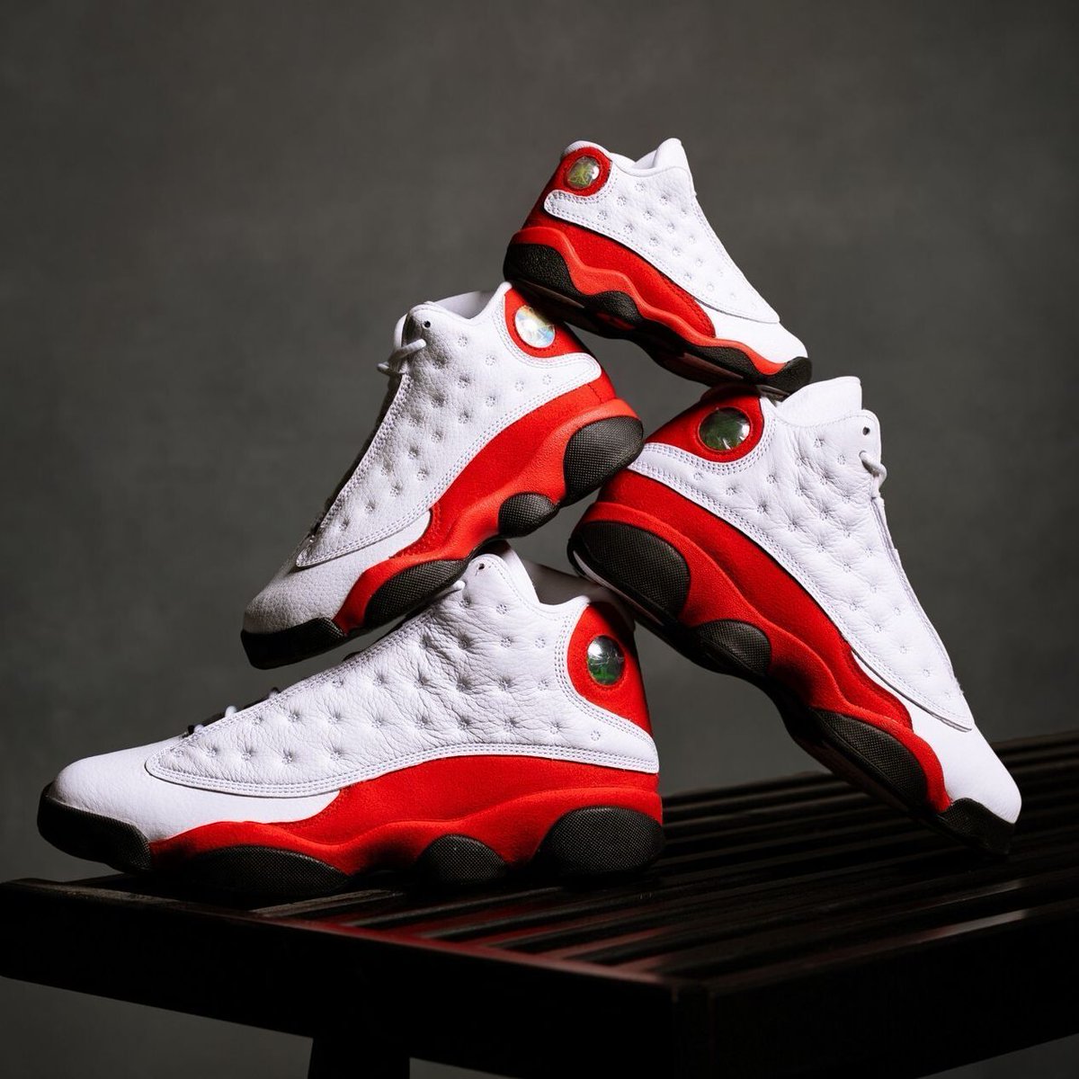 KicksFinder tweet media
