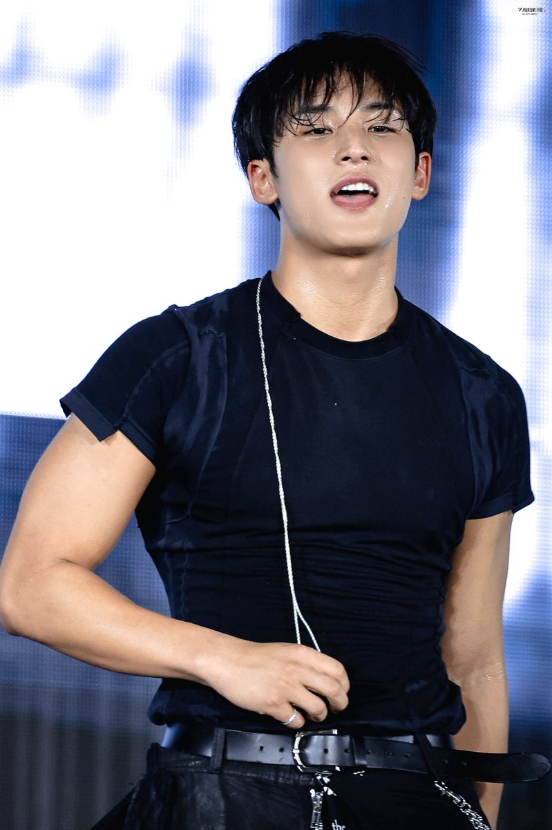 𝐏𝐡𝐚𝐧𝐭𝐨𝐦 𝟒𝟎𝟔 tweet media