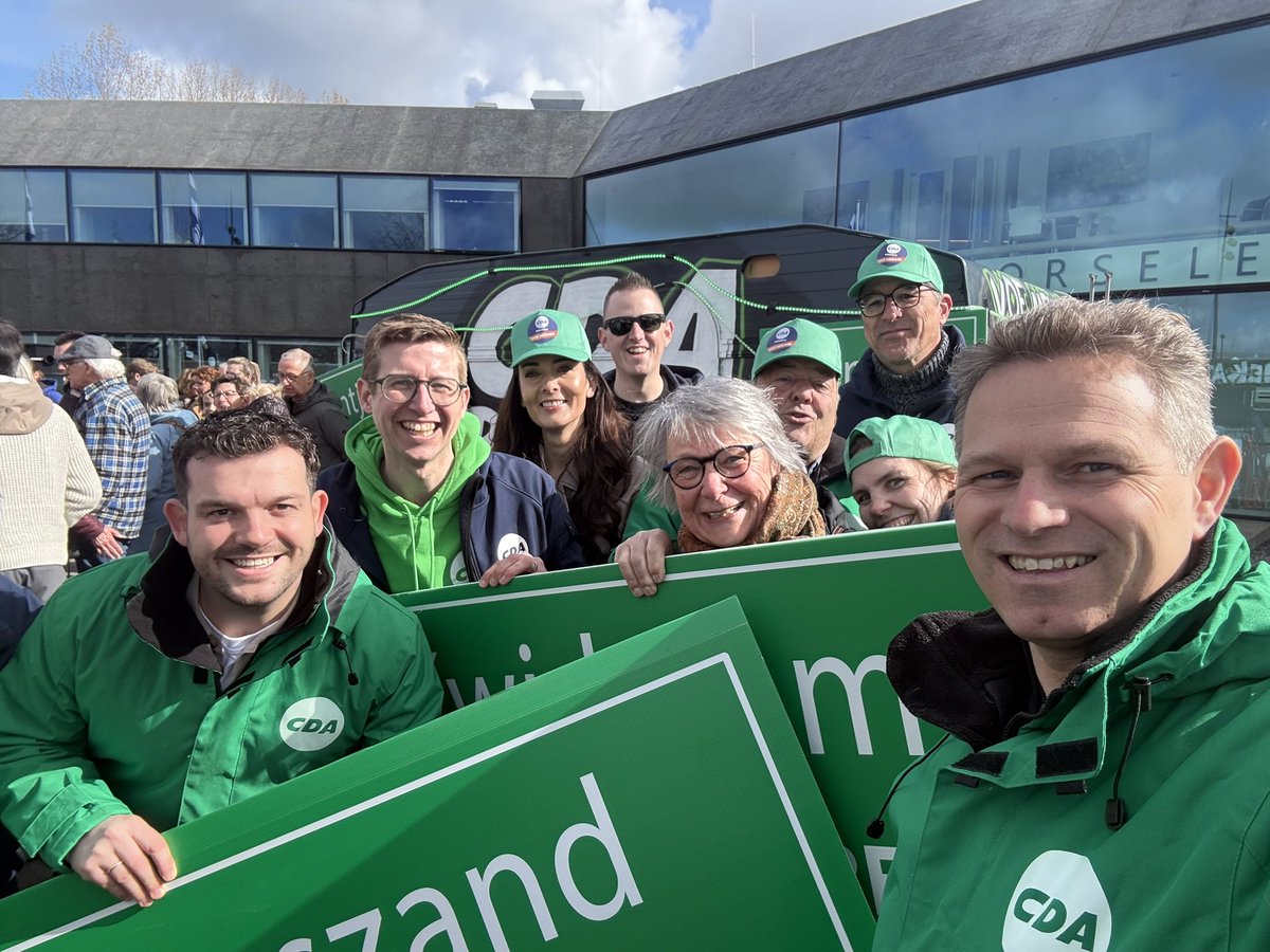 JoAnnesdeBat's tweet image. Met de Zeeuwse campagneleider Mitchel Vermeulen een mooi rondje Zeeland langs verschillende afdelingen.

Voor alle kandidaten en vrijwilligers een hart onder de riem en op alle plekken leuke gesprekken met kiezers.

#campagne #CDA