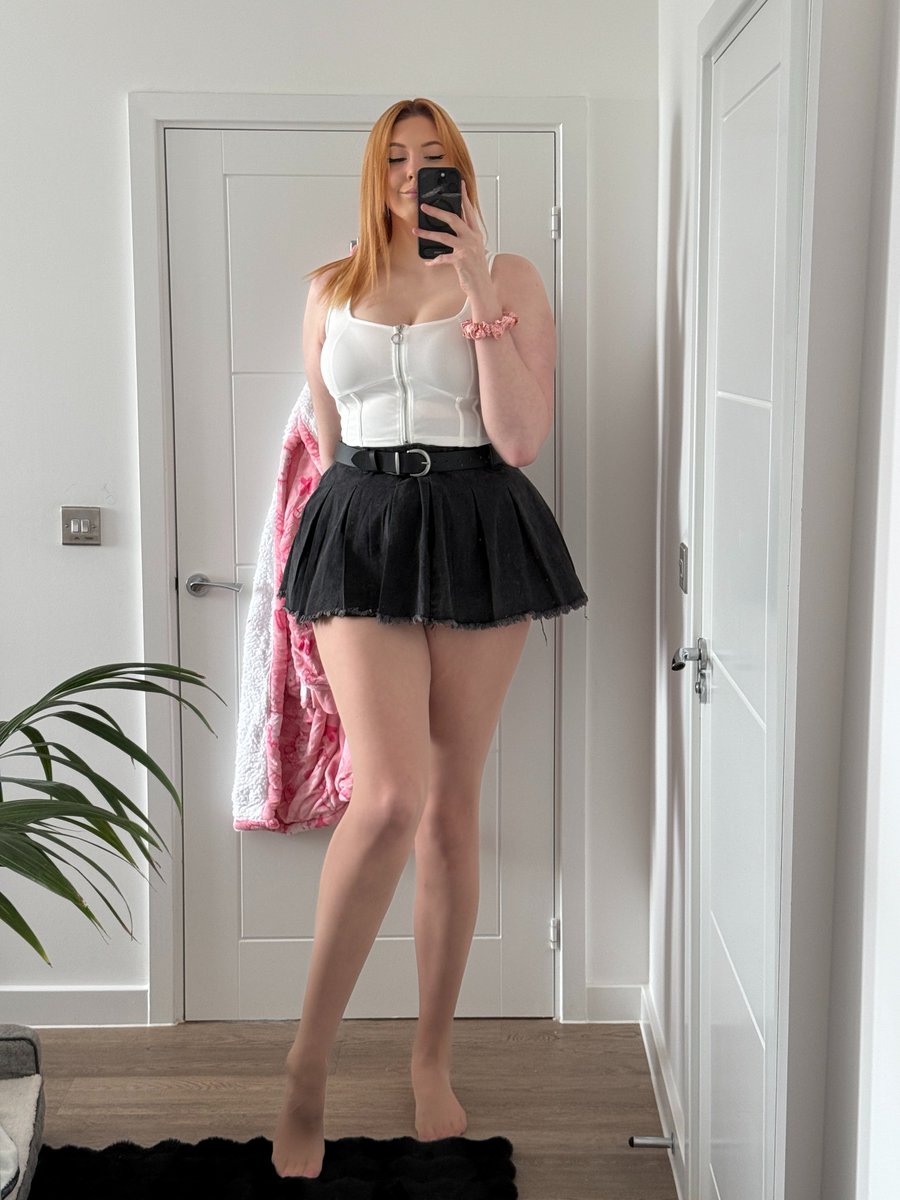 Katie | 6'9” 🥰 tweet media