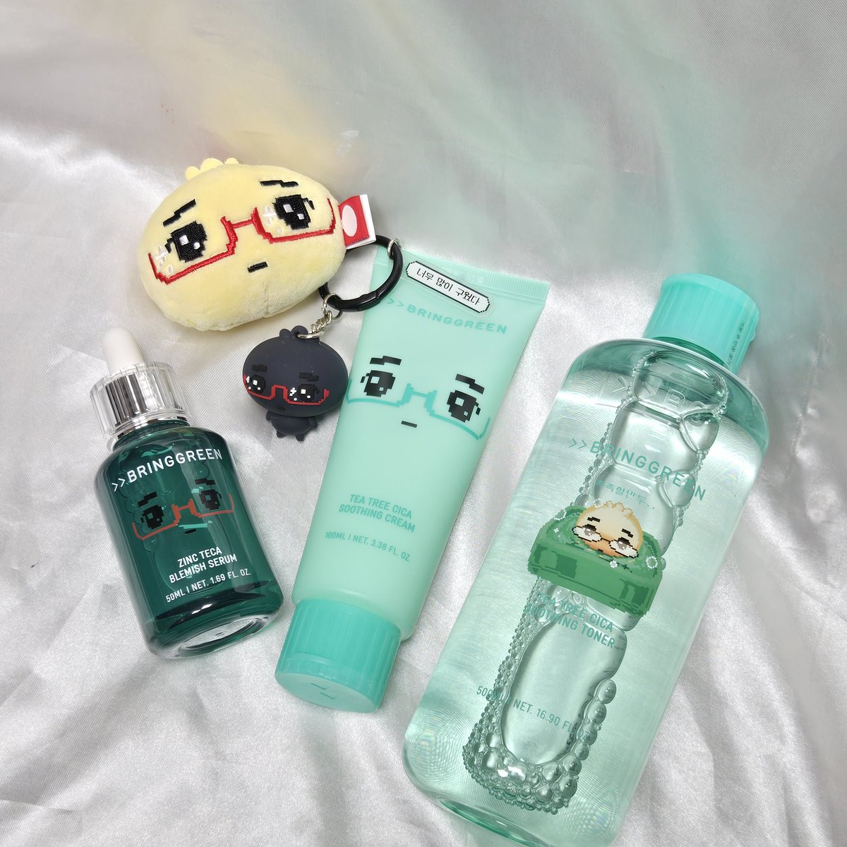 #RT이벤트 #팔로우한정

#RT+팔로우 한정 한분께 아래 제품들을 보내드립니다!!
(모두 새제품)