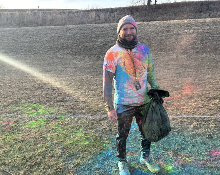 GCSD_HS's tweet photo. The student organized Color Run was so much fun! Shout out to Mr. Heilman and the yearbook staff and all who assisted with the planning and volunteering! https://t.co/NTxW9VJKPz