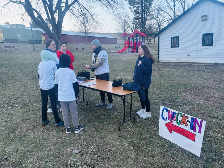 GCSD_HS's tweet photo. The student organized Color Run was so much fun! Shout out to Mr. Heilman and the yearbook staff and all who assisted with the planning and volunteering! https://t.co/NTxW9VJKPz