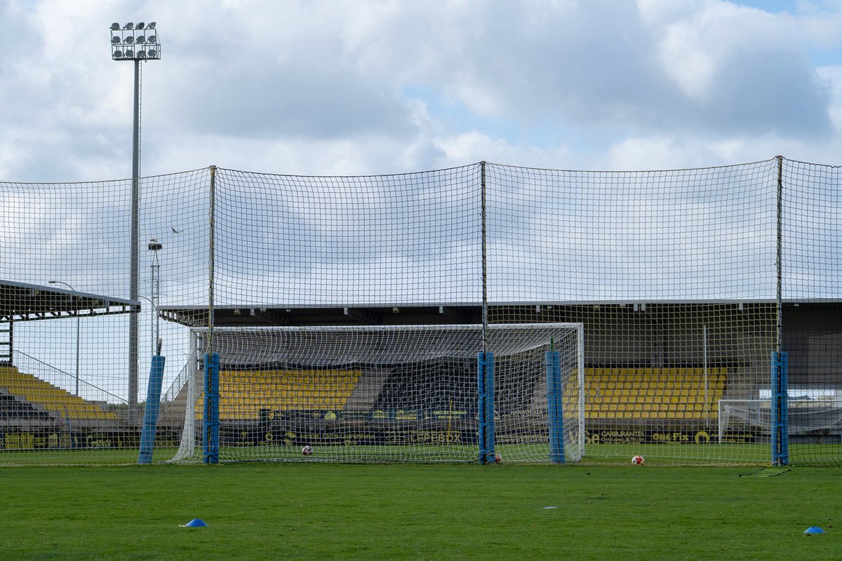 👏🏽 Desde el CD San Roque de Lepe queremos agradecer al Servicio de Deportes del Ayuntamiento de Lepe y a nuestro patrocinador Aljamar por la recolocación de las redes detrás de las porterías en nuestro estadio.

Una mejora que contribuye a que nuestros entrenamientos y partidos