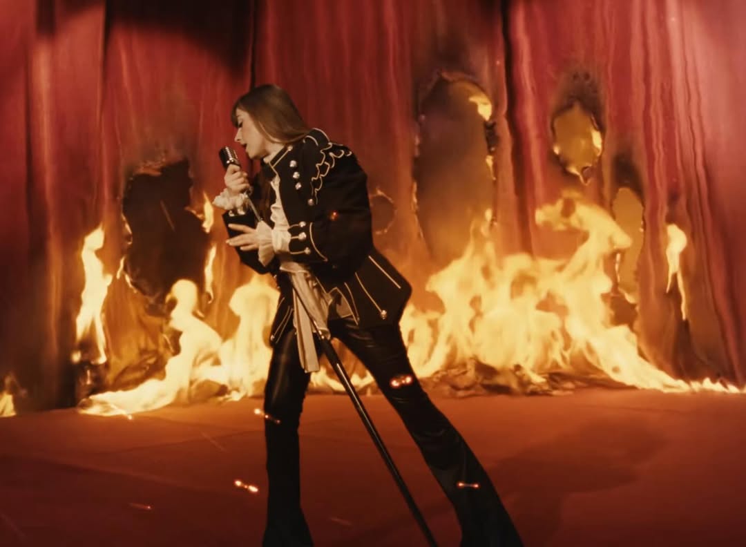 🆕 “Canzone Estiva” debutta alla #38 (NEW) con 146.044 nella classifica #Spotify 🔥🖤

(è il miglior debutto nella classifica #Spotify tra i suoi ultimi singoli da solista: Bellissima, Mon Amour, Ragazza Sola e Maschio)

#CanzoneEstiva #Annalisa #Charts