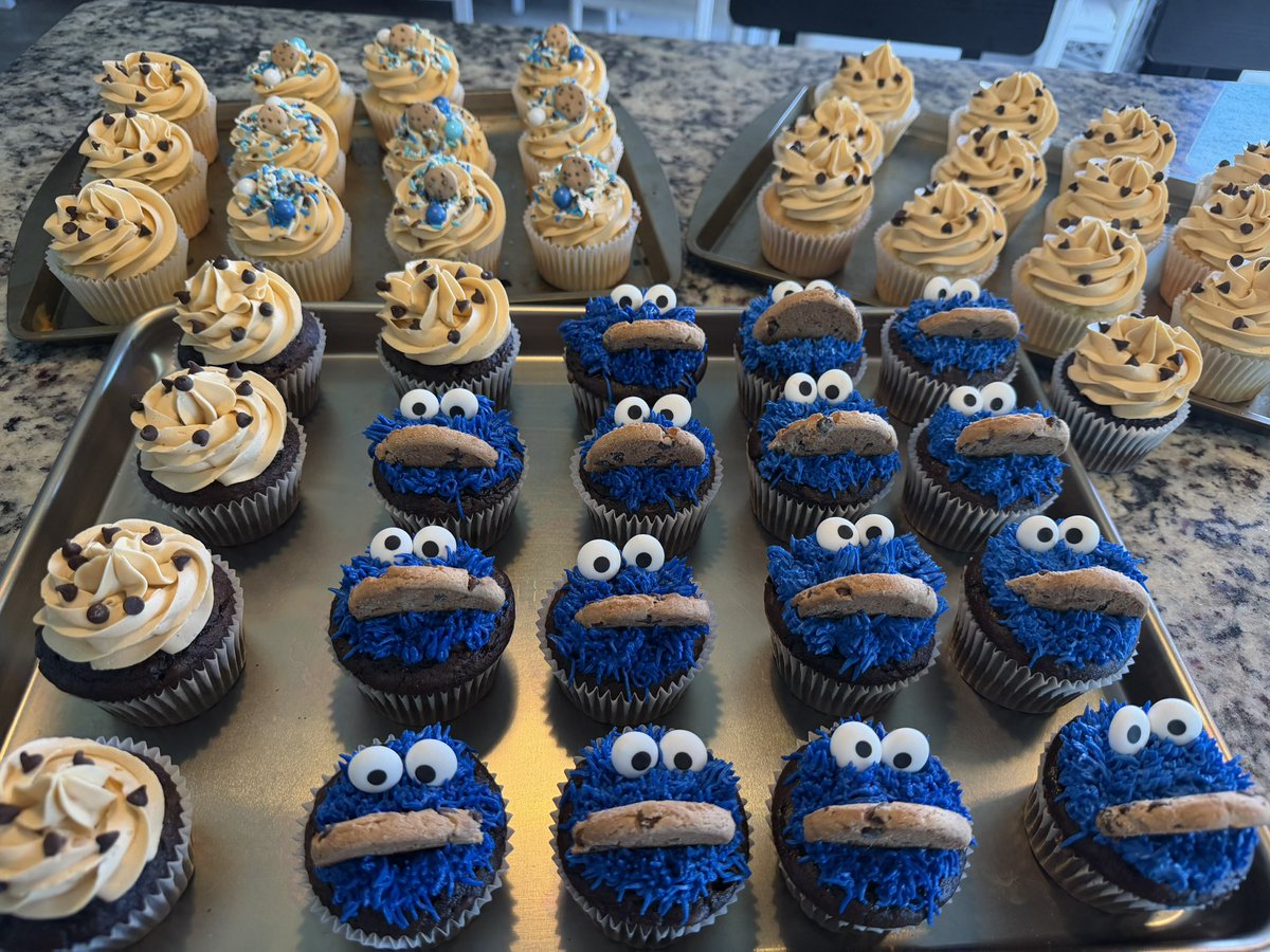 Gina the 2nd tweet media