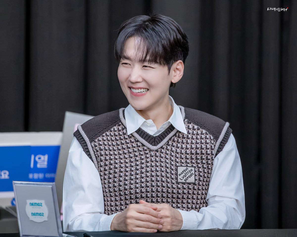 새벽이슬파워♡ tweet media