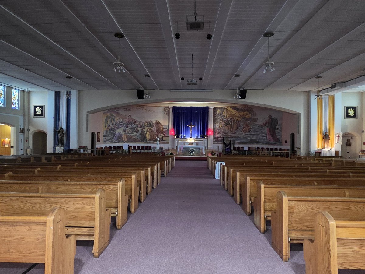HolyShutterbug's tweet photo. First stop on a trip to Boston is to Madonna, Queen of the Universe Shrine. Such a magnificent place of worship! A wonderful tribute to Our Blessed Mother!

#Shrine #MadonnaQueenoftheUniverse #CatholicChurch #Boston #Massachusetts #CatholicPhotography https://t.co/ttoto4Y7ii