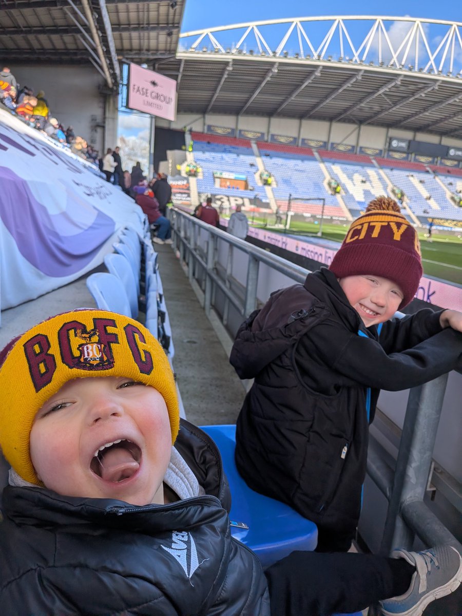Ben44timson's tweet photo. Up the chickens #bcafc https://t.co/Ne2WfrxOzB