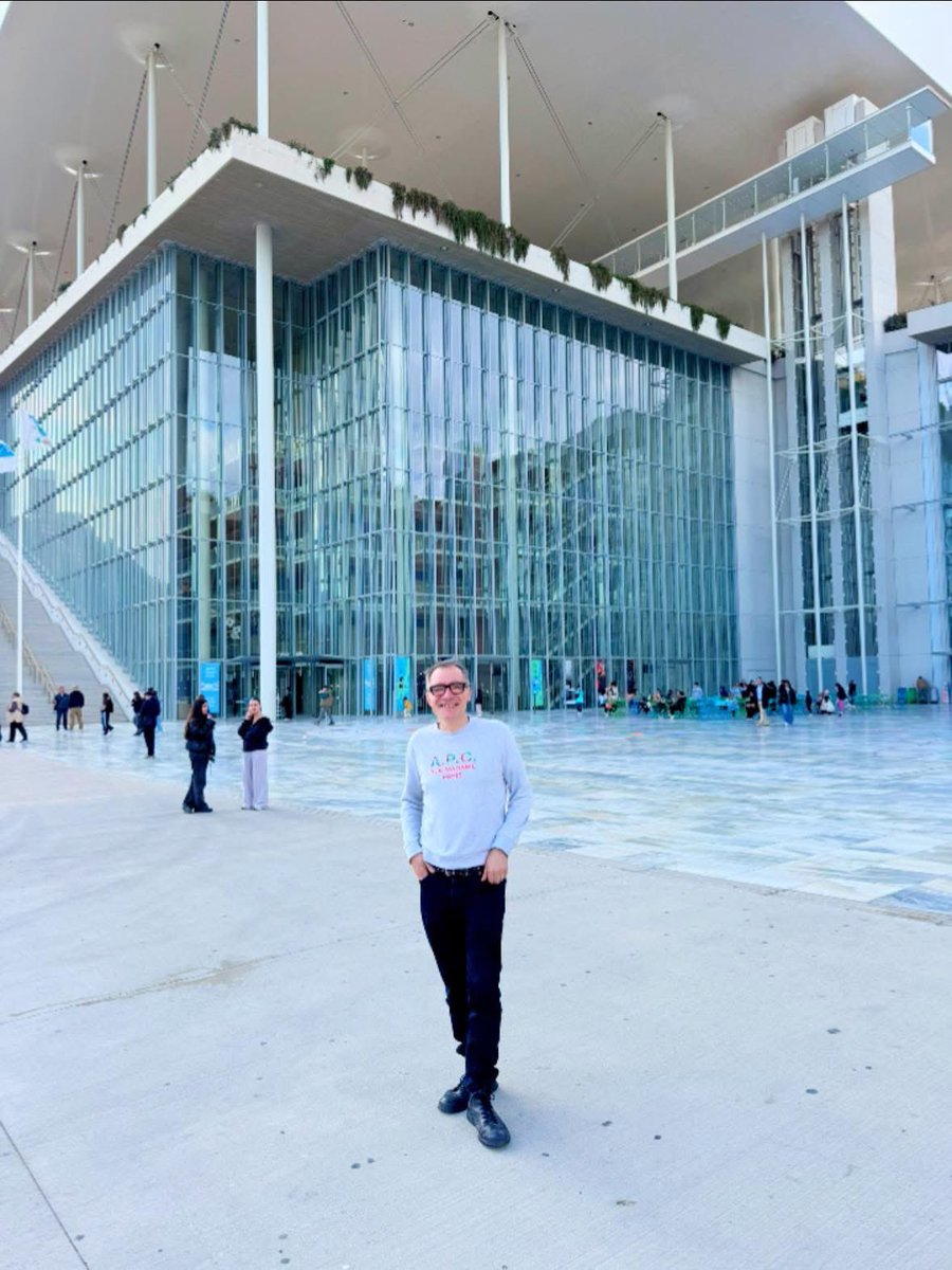 Leslie Travers tweet media