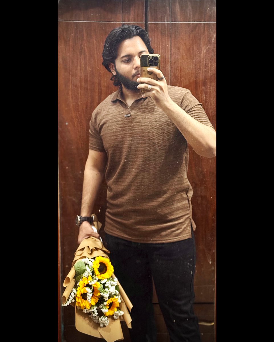 toxic_mehhhh's tweet photo. 🌻 https://t.co/wbt3doCpui