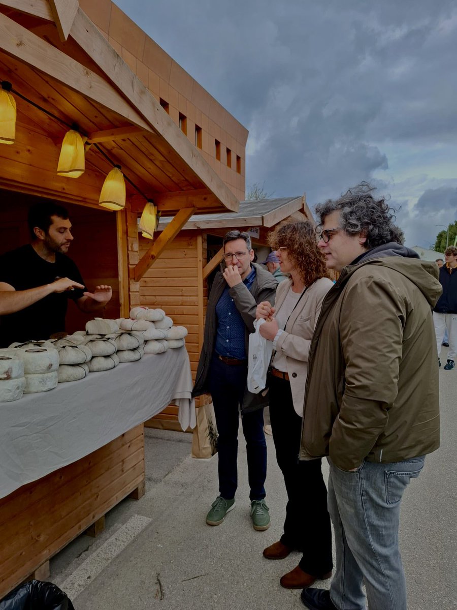 AvancamAlaior's tweet photo. 🐮 Fira del Camp a #Alaior! Arriba el cap de setmana de la pagesia de #Menorca!
✅ Proximitat, qualitat i sostenibilitat. https://t.co/Ndj7cNQRek