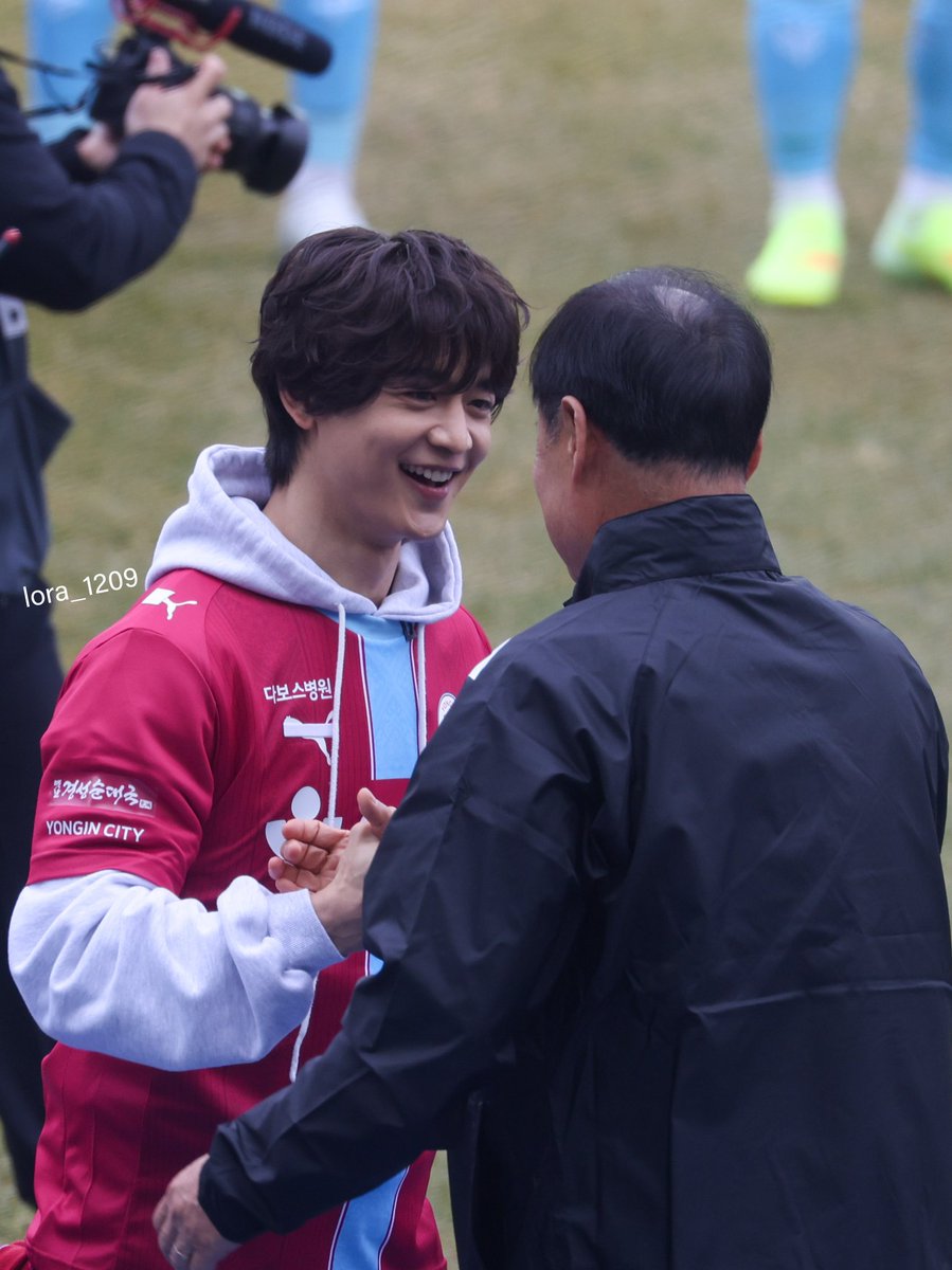 minho pics tweet media