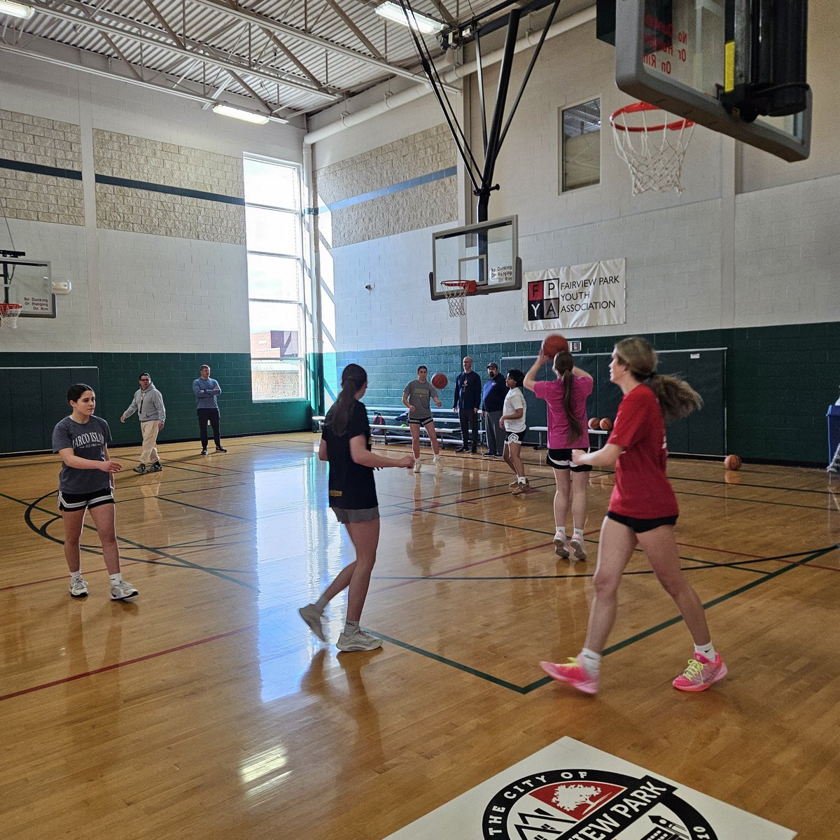 Mac Basketball tweet media