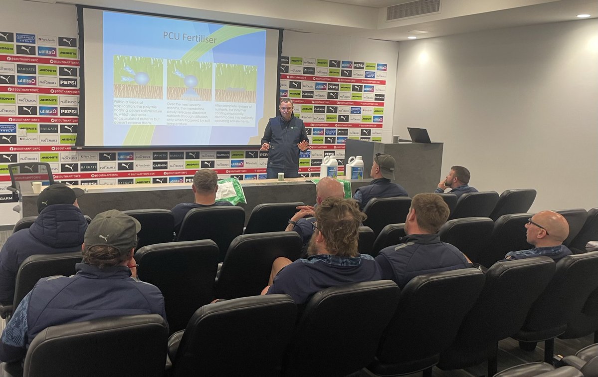 Graeme Mills tweet media