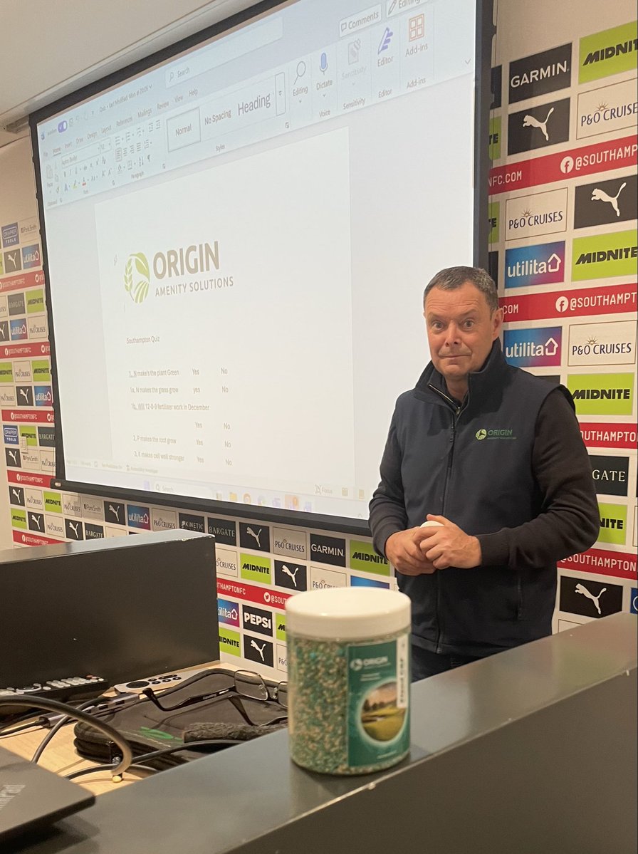 Graeme Mills tweet media