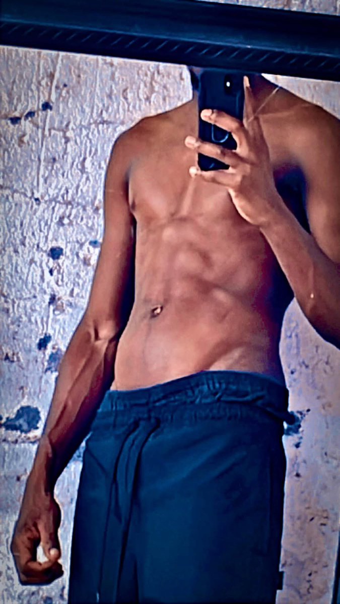 KING OF SPITORI RAP 👑 tweet media