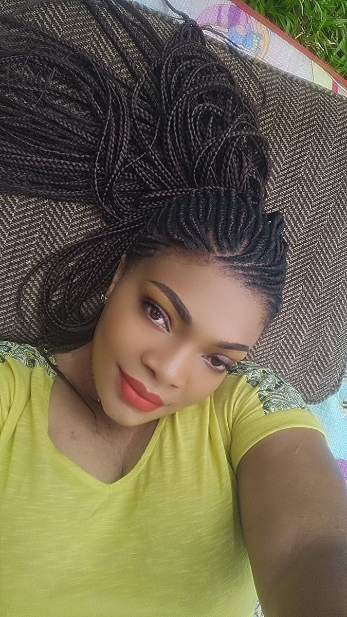 Myra Muks tweet media