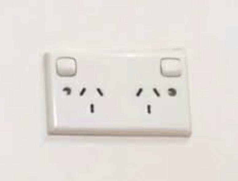 LordLogan129's tweet photo. @iheartpidge The most sad looking plug outlets I’ve ever seen https://t.co/5tfKc1SrCg