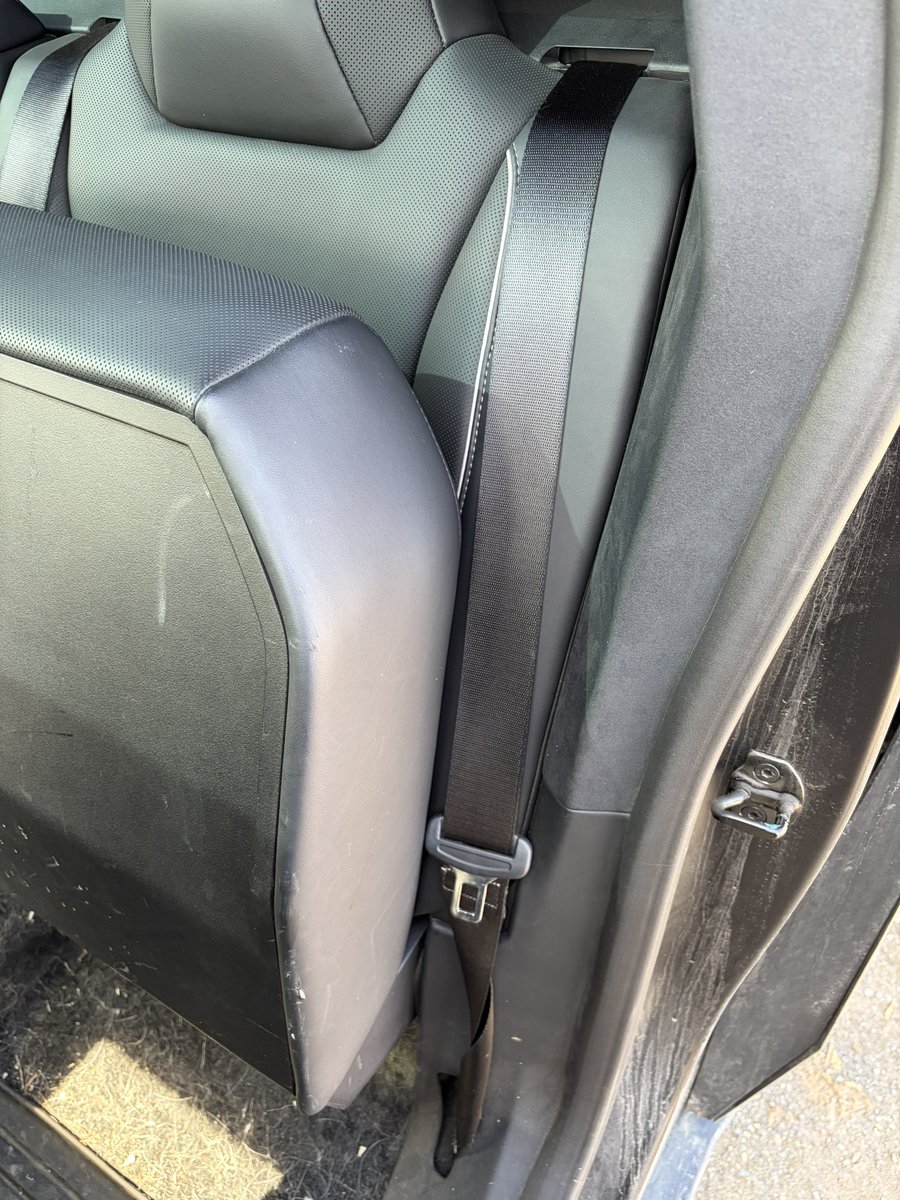 Ælectric Cyberfarmer tweet media