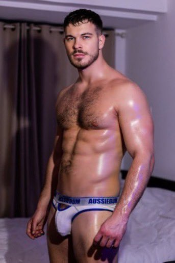 Leslie POV tweet media