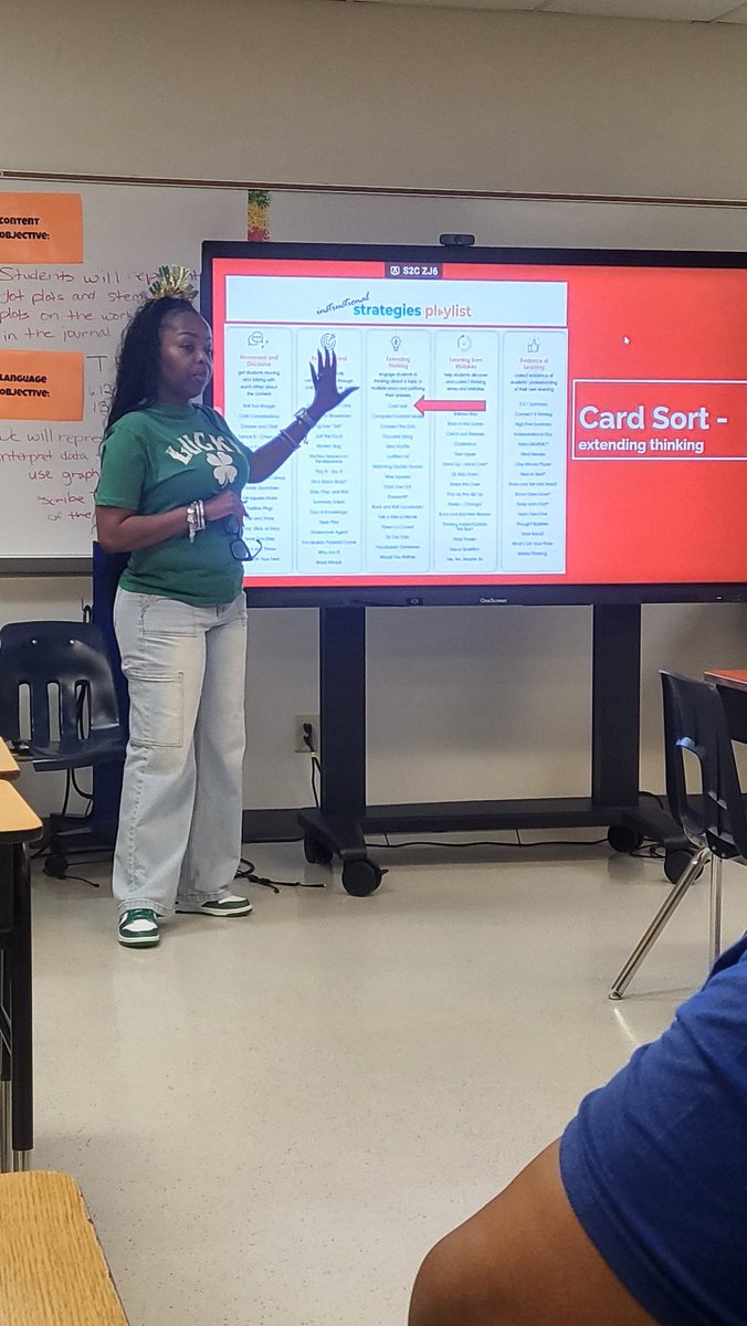 𝕋ℍ𝔼 𝔸𝕡𝕣𝕪𝕝 𝕎𝕙𝕚𝕥𝕖, 𝕄. 𝔼𝕕 🍎 tweet media