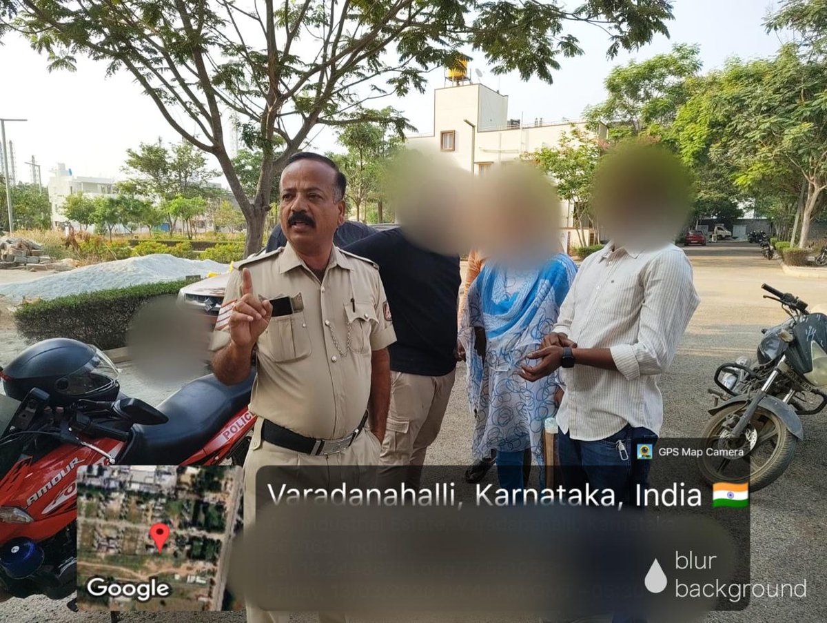 ಕ್ವಾರೆಲ್: 
ಇವೆಂಟ್ ಐ.ಡಿ. -2598353, ದಿ:13-03-2026 ರಂದು 112ಗೆ ಕರೆ ಮಾಡಿ ವರದನಹಳ್ಳಿಯಲ್ಲಿ ಕೆಲಸ ಮಾಡಿಸಿಕೊಂಡು ದುಡ್ಡು ಕೊಡದೆ ಸತಾಯಿಸುತ್ತಿದ್ದಾರೆಂದು ತಿಳಿಸಿದ್ದು , ERSS ತಂಡ ಸ್ಥಳಕ್ಕೆ ಭೇಟಿ ನೀಡಿ ಅವರಿಗೆ ಗಲಾಟೆ ಮಾಡದಂತೆ ಬುದ್ಧಿವಾದ ಹೇಳಿ, ದೊಡ್ಡಬಳ್ಳಾಪುರ ಟೌನ್ ಠಾಣೆಗೆ ವಿಷಯ ತಿಳಿಸಿರುತ್ತಾರೆ.<a href="/112Karnataka/">112Karnataka</a>