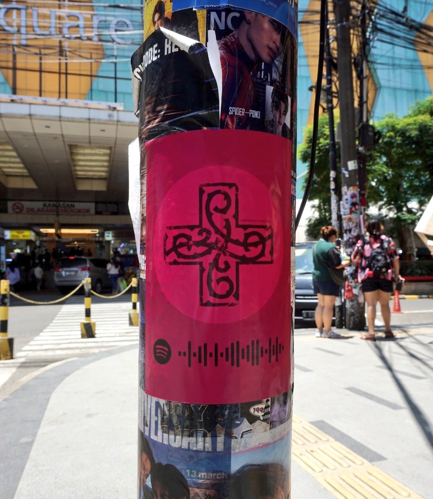 lalapan_hijau's tweet photo. Some other "7th year" at Blok M Area. ❤️🖤 https://t.co/5h2eJcYtk3