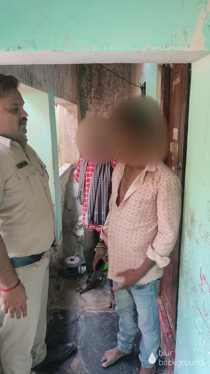 ಕ್ವಾರೆಲ್: 
ಇವೆಂಟ್ ಐ.ಡಿ. -2598411, ದಿ:13-03-2026 ರಂದು 112ಗೆ ಕರೆ ಮಾಡಿ ಹಾರಗದ್ದೆಯಲ್ಲಿ ಪಕ್ಕದ ಮನೆಯ ವ್ಯಕ್ತಿಯೊಬ್ಬ ಮದ್ಯಪಾನ ಸೇವಿಸಿ ವಿನಾಕಾರಣ ನಮ್ಮ ಮೇಲೆ ಗಲಾಟೆ ಮಾಡುತ್ತಿದ್ದಾನೆಂದು ತಿಳಿಸಿದ್ದು , ERSS ತಂಡ ಸ್ಥಳಕ್ಕೆ ಭೇಟಿ ನೀಡಿ ಅವರಿಗೆ ಗಲಾಟೆ ಮಾಡದಂತೆ ಬುದ್ಧಿವಾದ ಹೇಳಿ, ಜಿಗಣಿ ಠಾಣೆಗೆ ವಿಷಯ ತಿಳಿಸಿರುತ್ತಾರೆ.