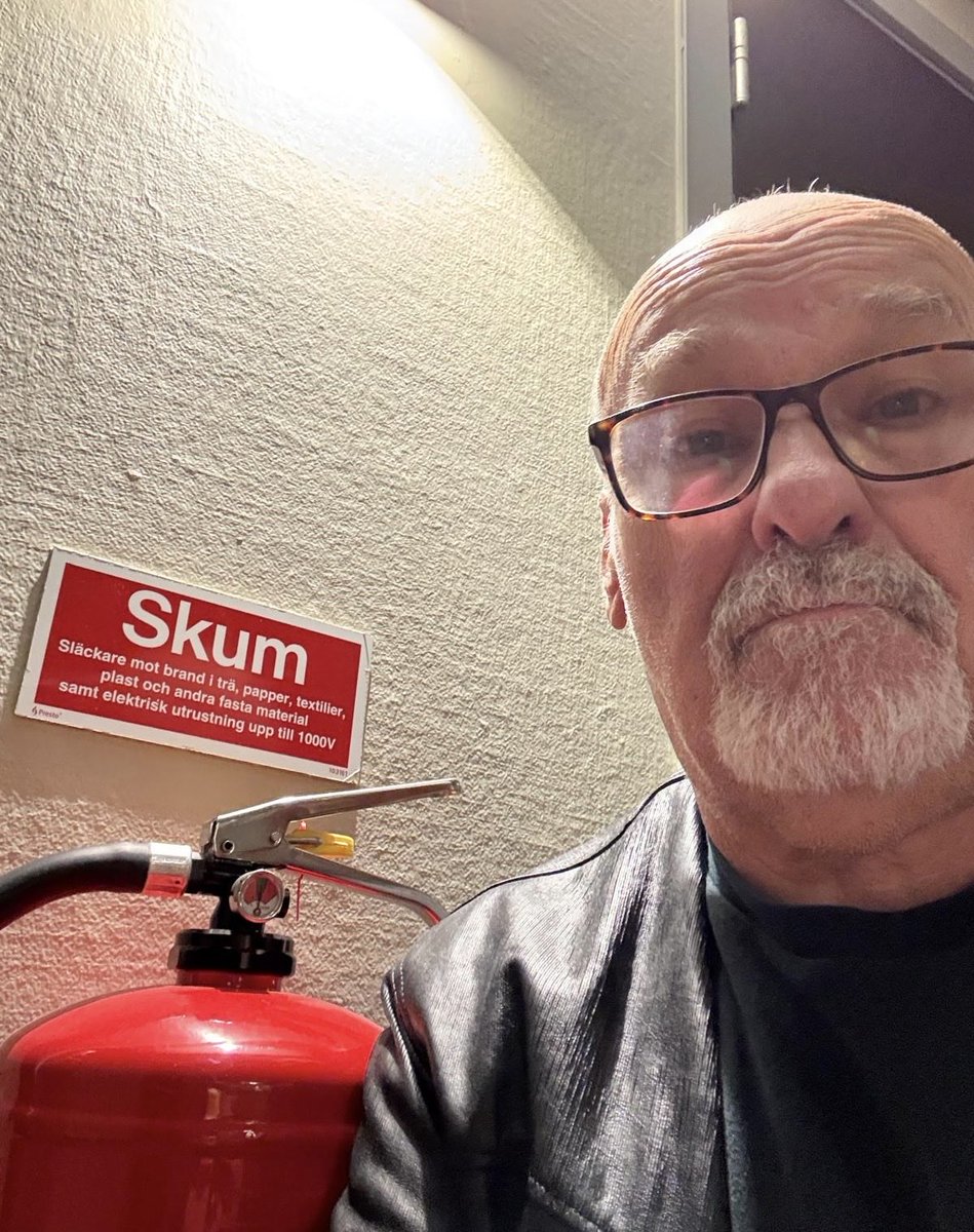 Paul Carrack tweet media