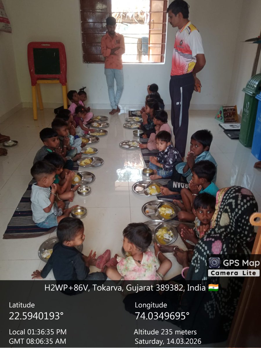 #જમશેદાહોદ #ભણશેદાહોદ #રમશેદાહોદ આઈસીડીએસ અંતર્ગત ધાનપુર ઘટક 2ના  આંગણવાડીકેન્દ્રમાં વર્કર દ્વારા સવારનો નાસ્તો,પૂરક શિક્ષણ, બપોરના નાસ્તો આપ્યા,પ્રિ સ્કૂલ ઇન્સ્ટ્રક્ટર  દ્વારા વાલીમીટીંગ કરી આઇસીડીએસના લાભો વિશે સમજ આપીઅનેવિદ્યારંભ સર્ટીનું મહત્વ સમજાવ્યું.
<a href="/DdoDahod/">R K Patel (IAS) District Devlopment Officer Dahod</a>
@poDahod