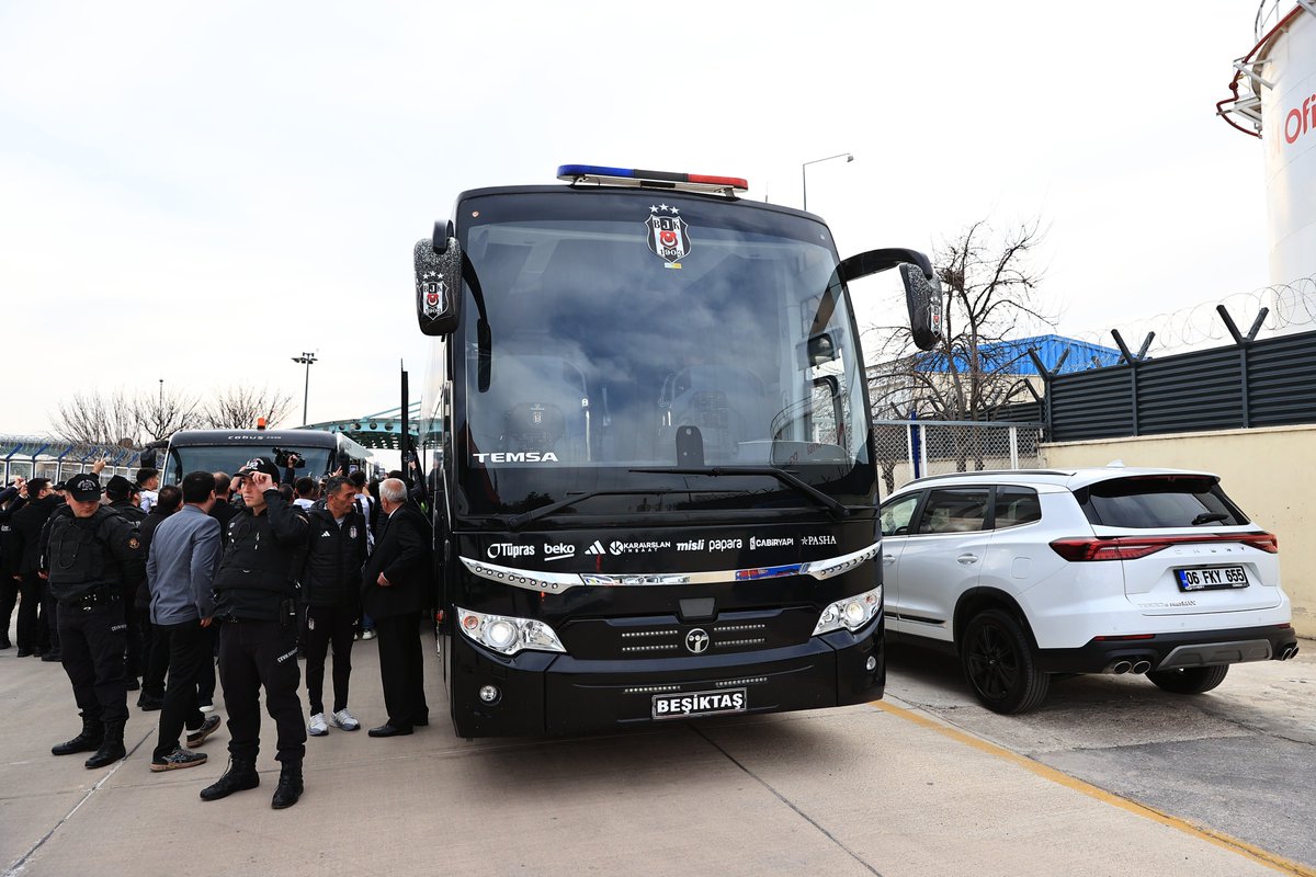 Beşiktaşımız Ankara’da! 🦅 

Karayolu ulaşım sponsorumuz <a href="/temsaturkiye/">TEMSA Türkiye</a>, Ankara’da da yanımızda.