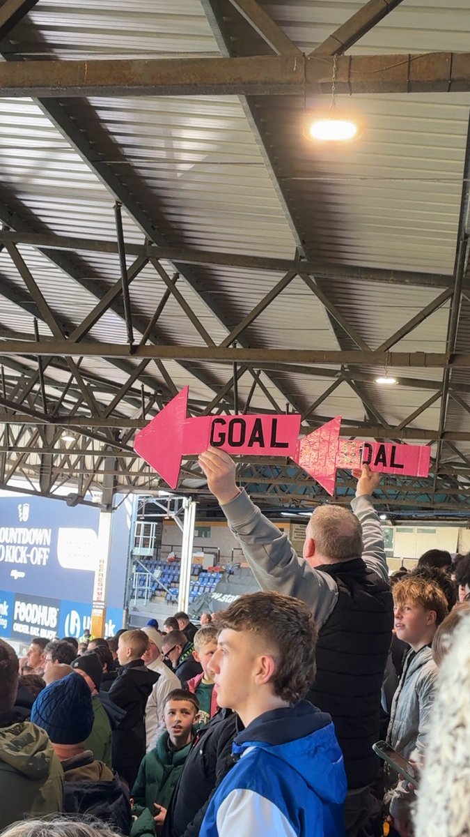 joshuanuttman1's tweet photo. 3 away games without a goal going into this #htafc https://t.co/SuAZmWUTz8