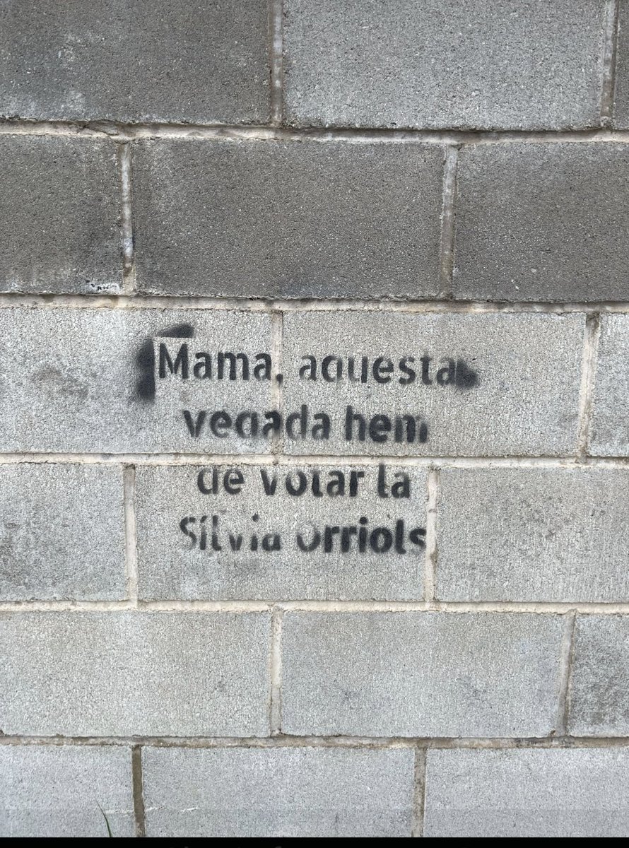 Bastonada Rosada tweet media