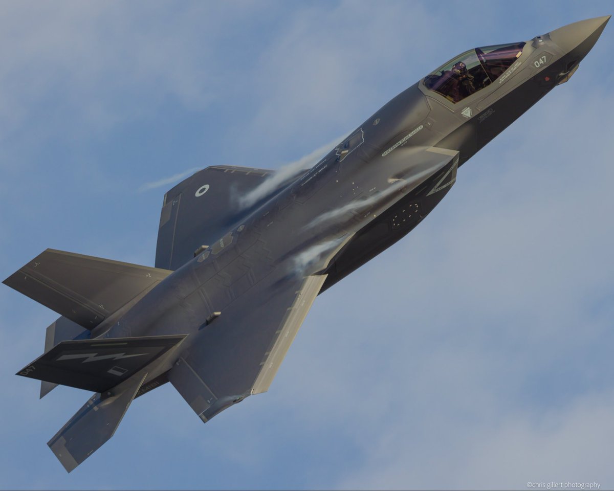 chris_gillert's tweet image. Lightning. #lockheedmartin #fortworth #aviationphotography #canonofficial