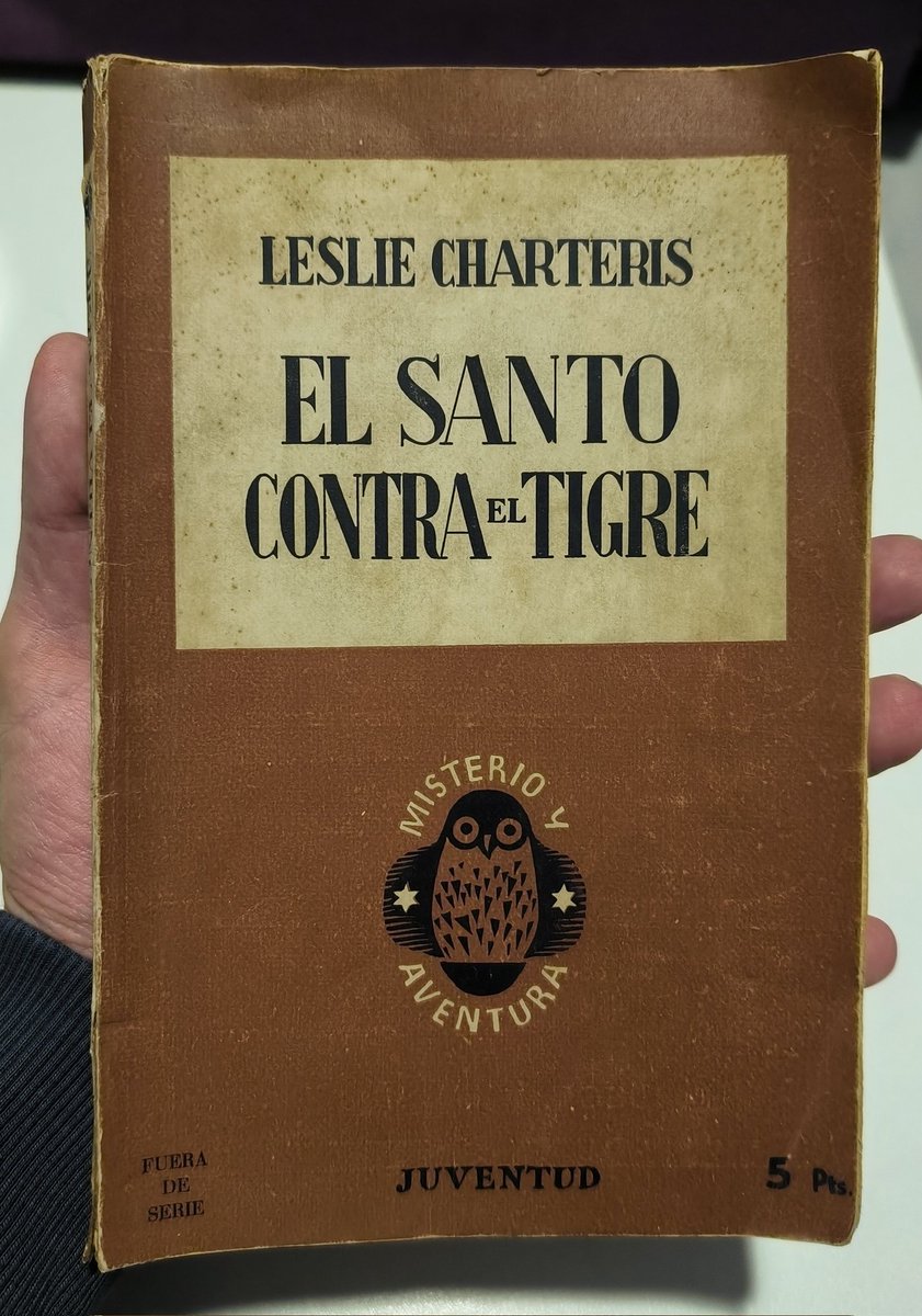 CosMnauterrante's tweet photo. Me encanta encontrar libros de los años 30 que fueron desechados y devolverles una mayor dignidad y segunda vida...

#vintage #books #thesaint #retro #retaped #theprometeus #exclusive #limited #secondlife https://t.co/MTzmVu9a9R