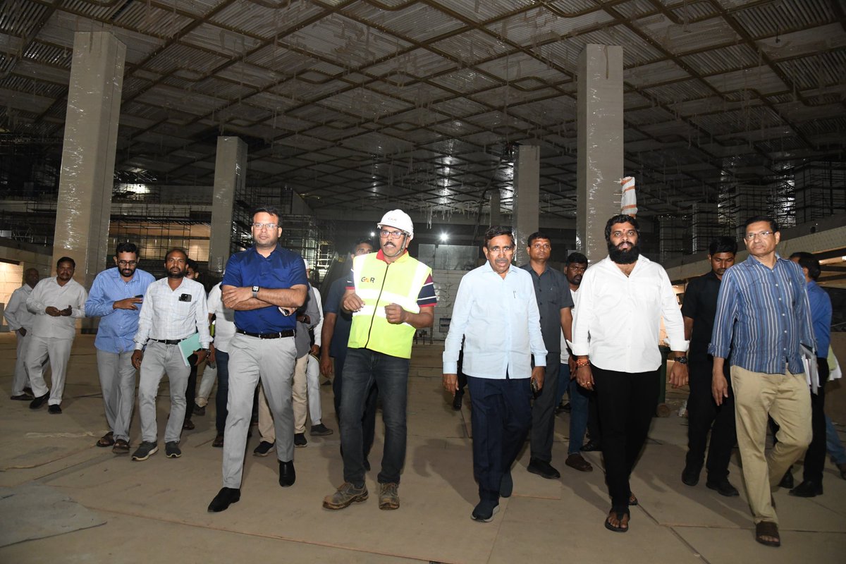 Vizag News Man tweet media