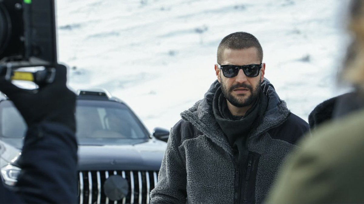 Veliaht 25.Bölüm kamera arkası

#SerhatTeoman #Veliaht #VeliahtDizi #VeliahtDizisi