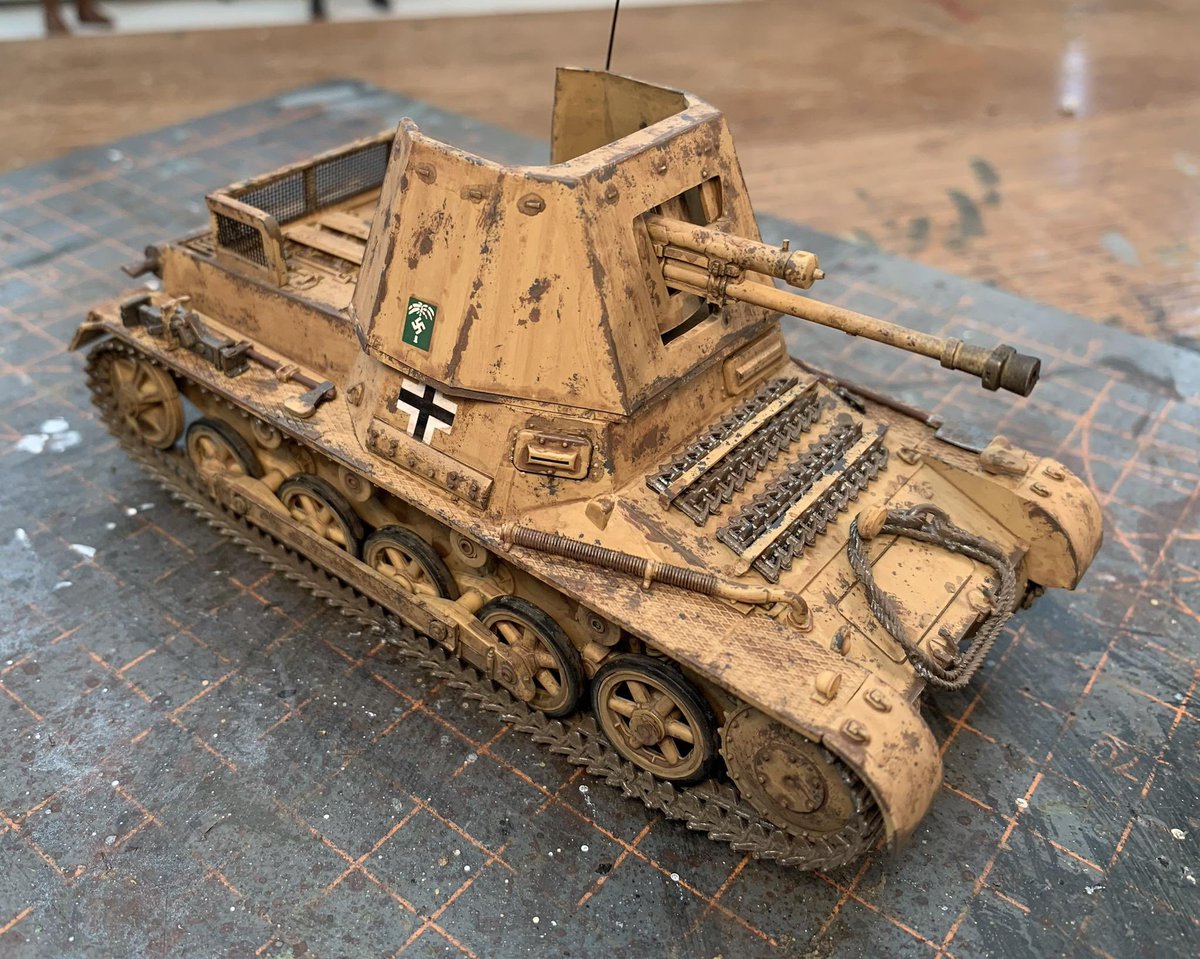 Vader’s Model Desk🇺🇸 tweet media