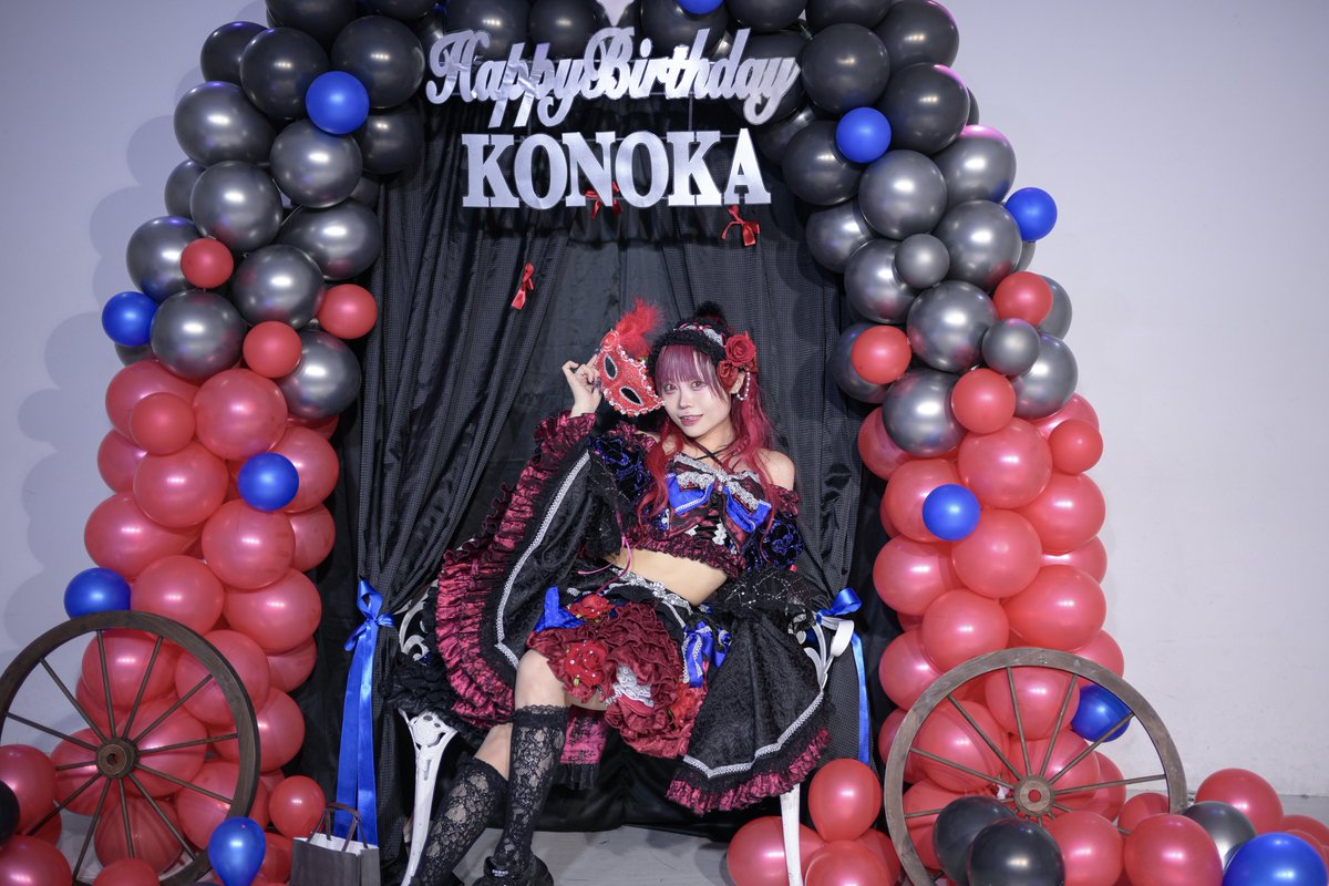 しまつ tweet media