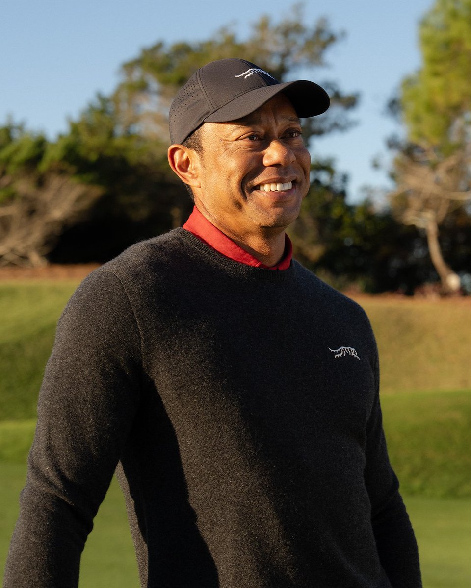 SUN DAY RED tweet media